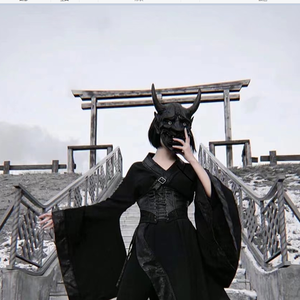 大胸美女慢慢脱下来
